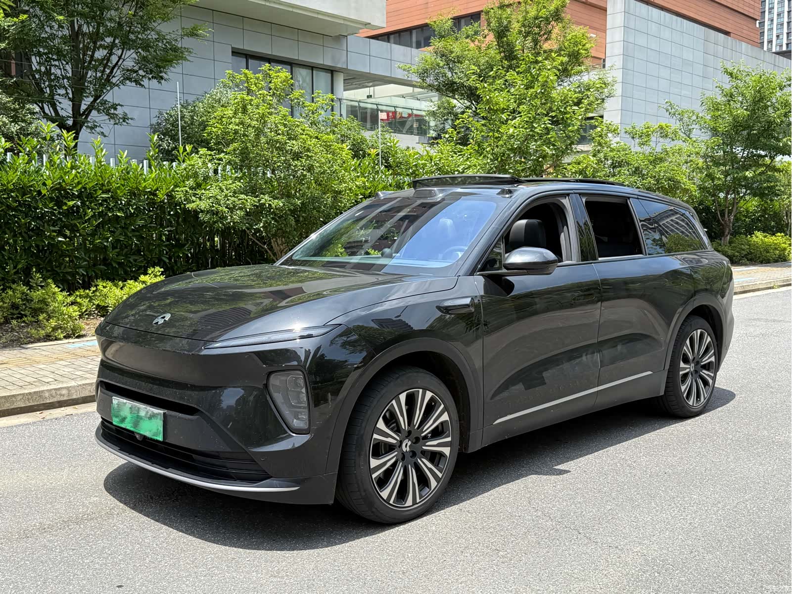 NIO ES8, 2023 1