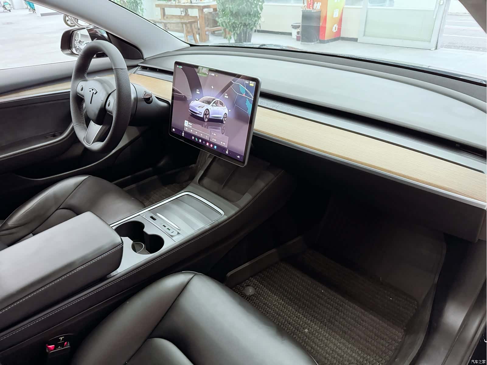 Tesla Model 3, 2023 18
