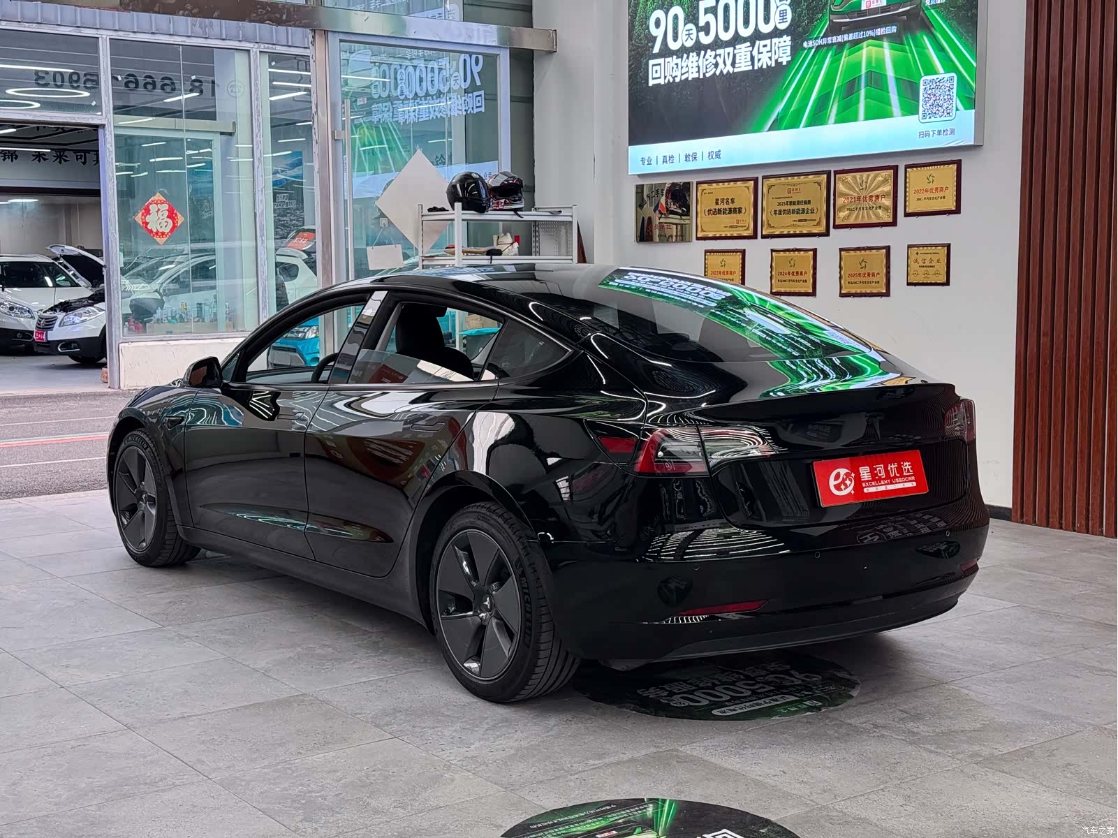 Tesla Model 3, 2023 все фото