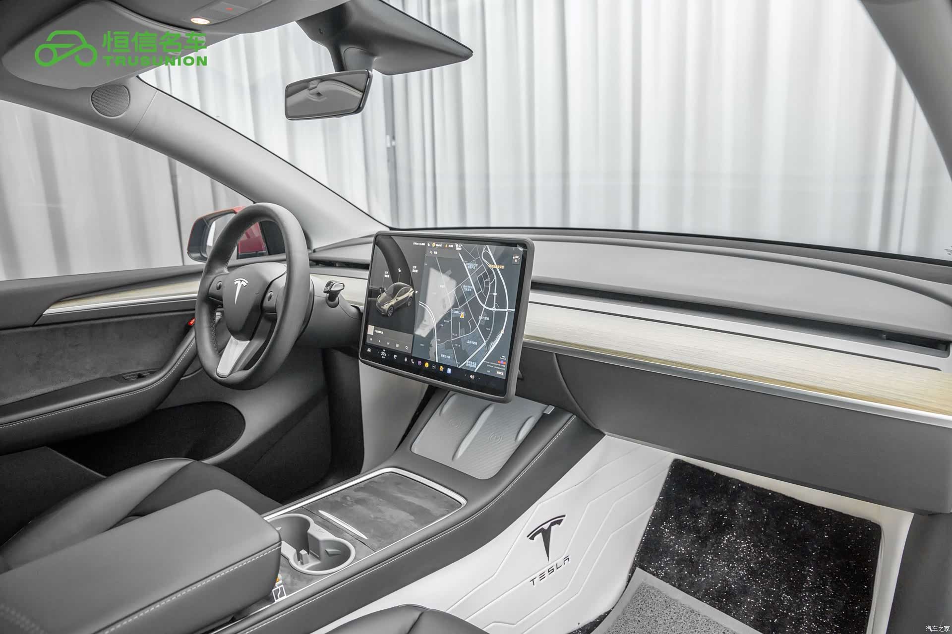 Tesla Model Y, 2022 14