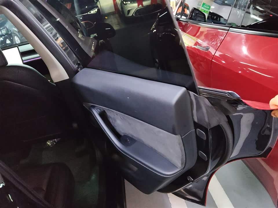 Tesla Model Y Tesla Model Y