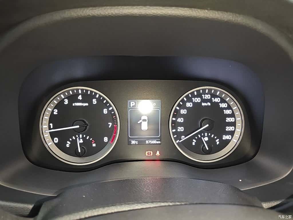 Hyundai Tucson, 2016 12