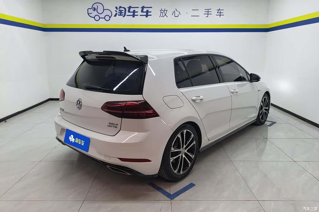 Volkswagen Golf, 2020 3
