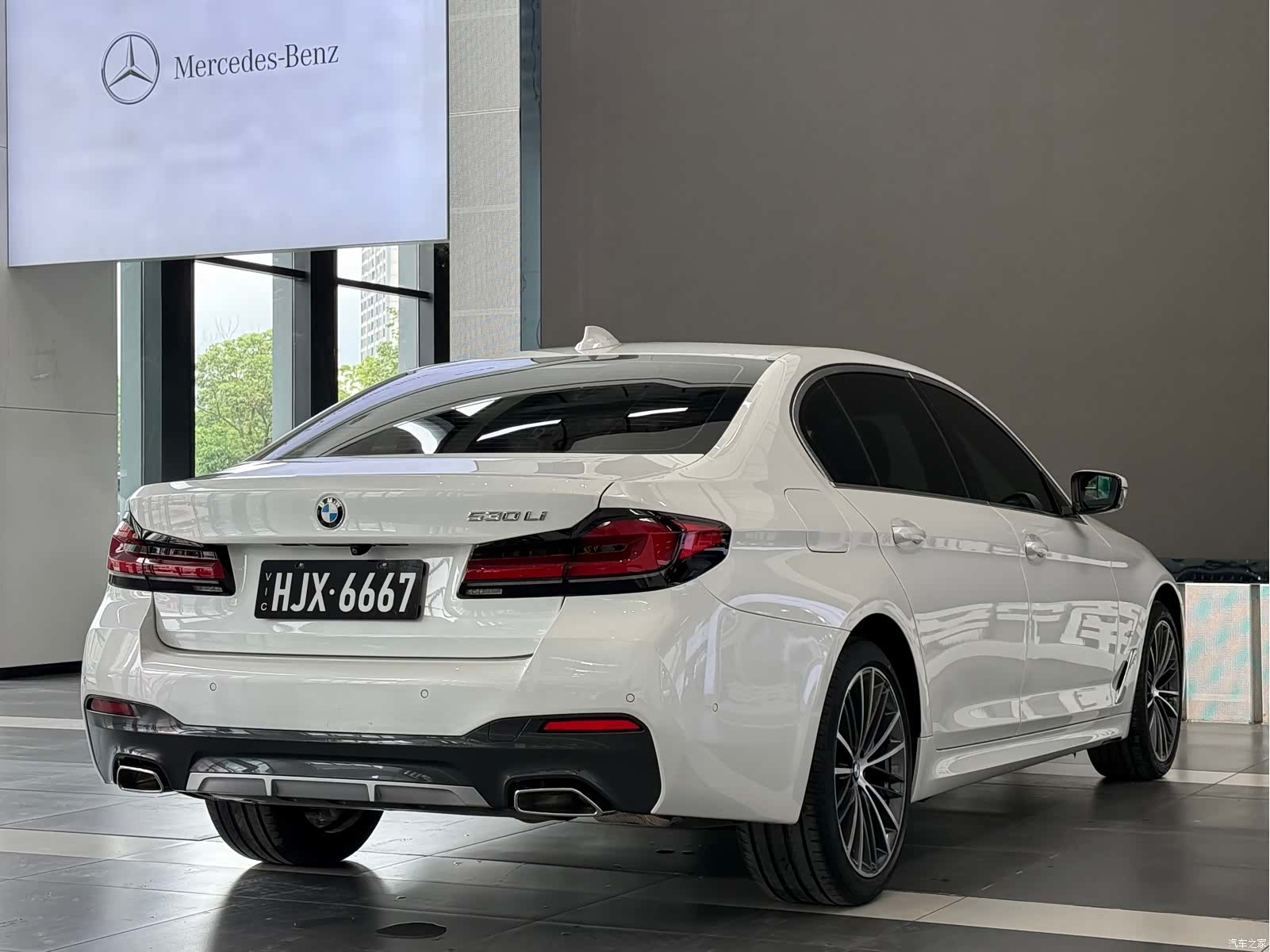 BMW 5 Series, 2021 все фото