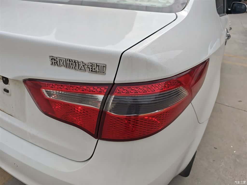 Kia K2, 2014 8