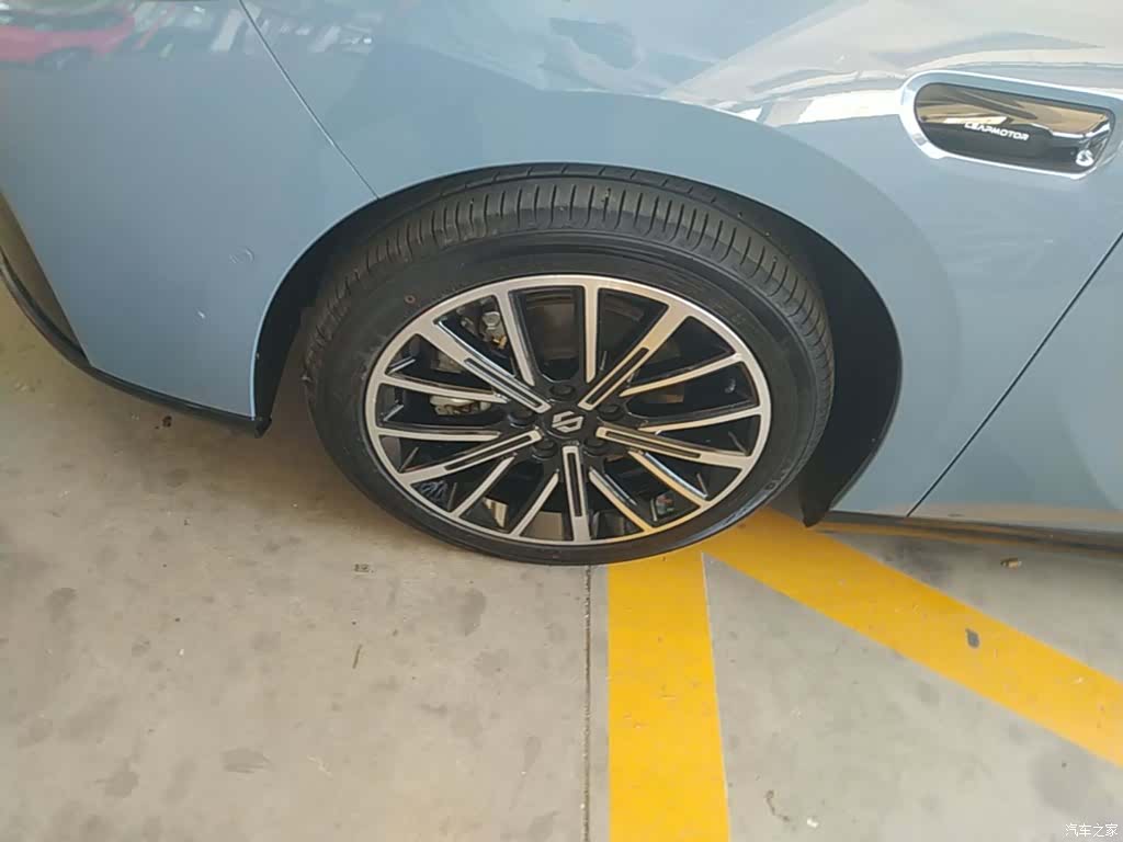 Leapmotor B01, 2025 23