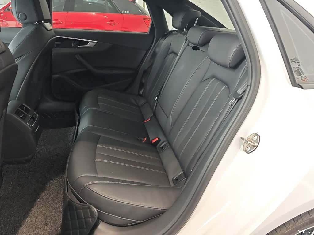 Audi A4L, 2023 17