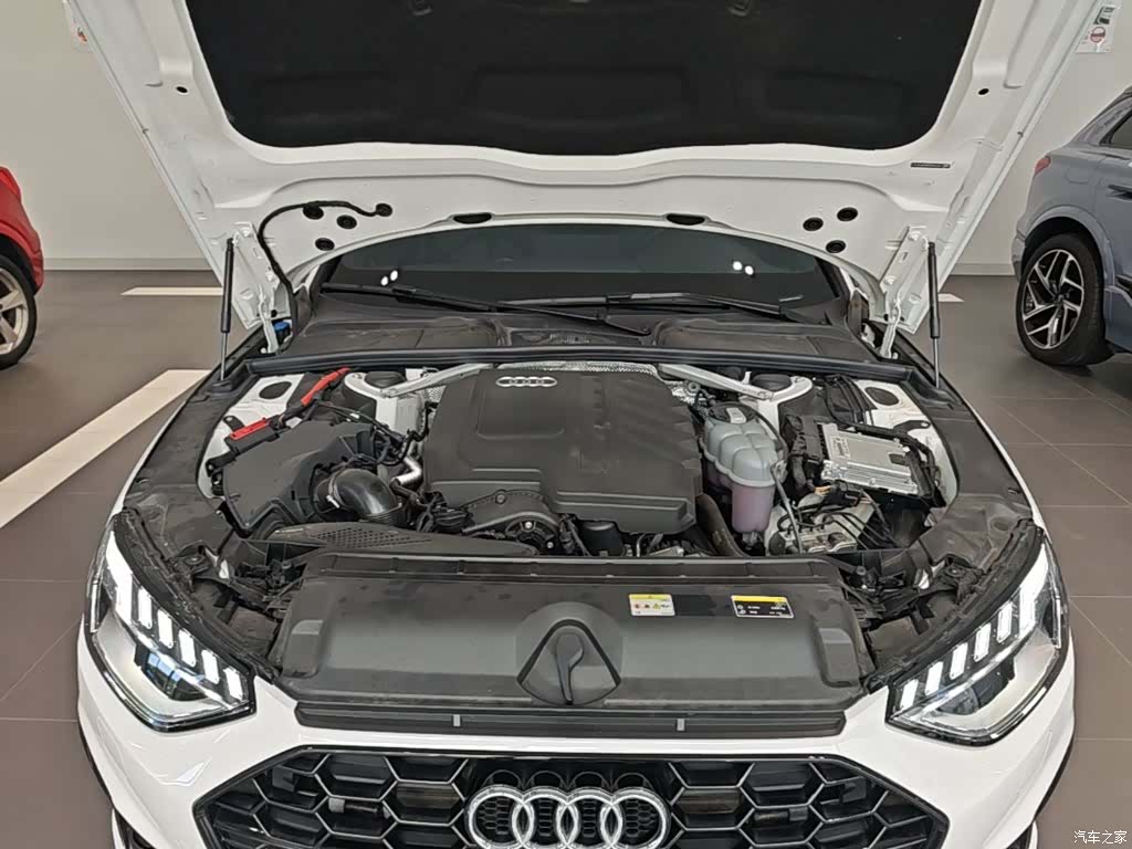 Audi A4L, 2023 20