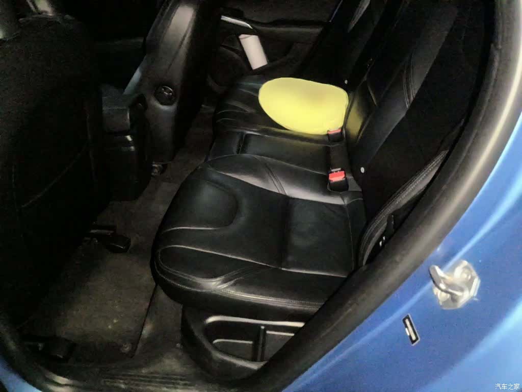 Volvo V40, 2016 14