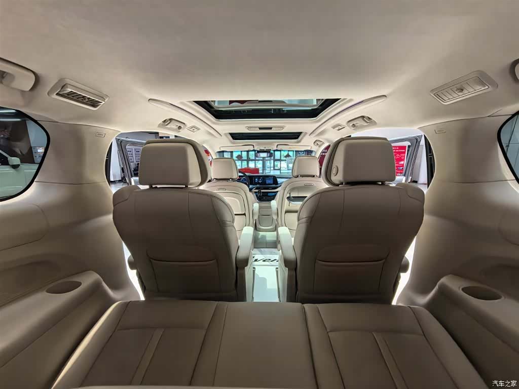 Buick GL8, 2021 10