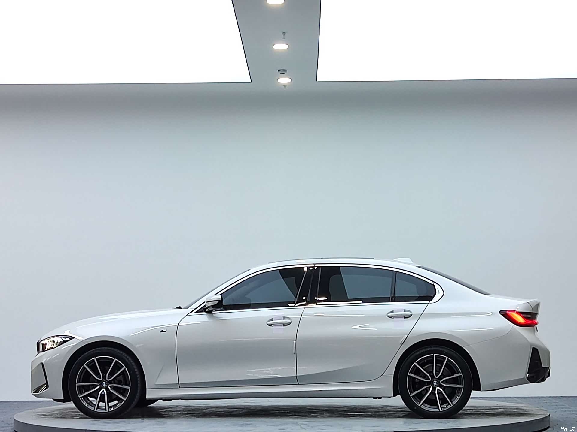 BMW 3 Series, 2022 9
