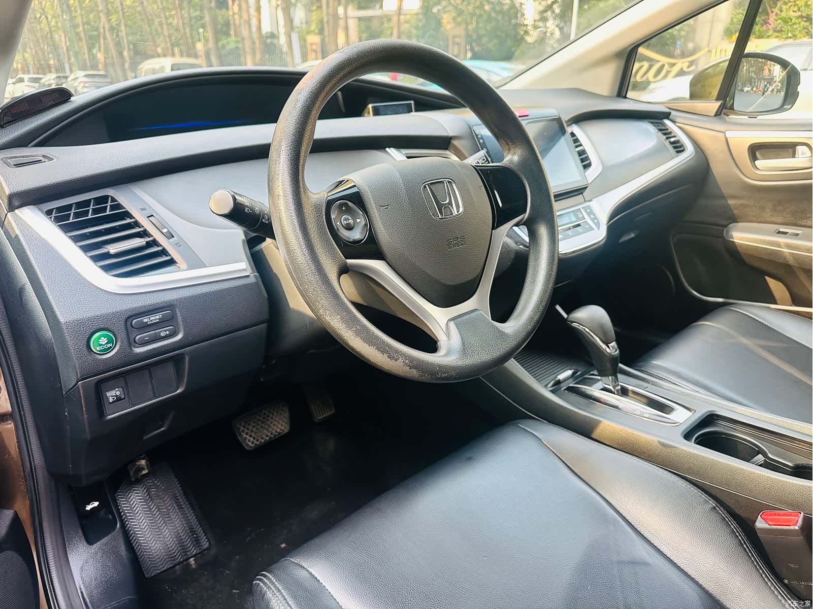 Honda Jade, 2017 19