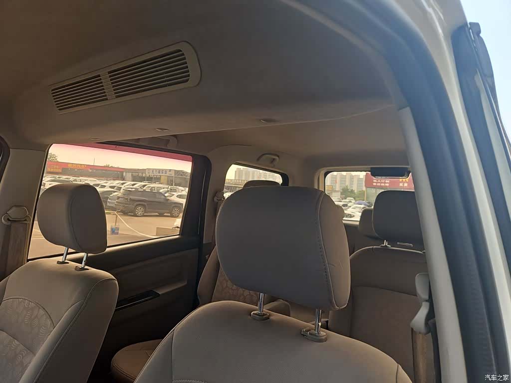 BAIC M20, 2017 16