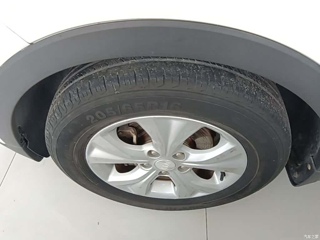 Kia KX3, 2016 23