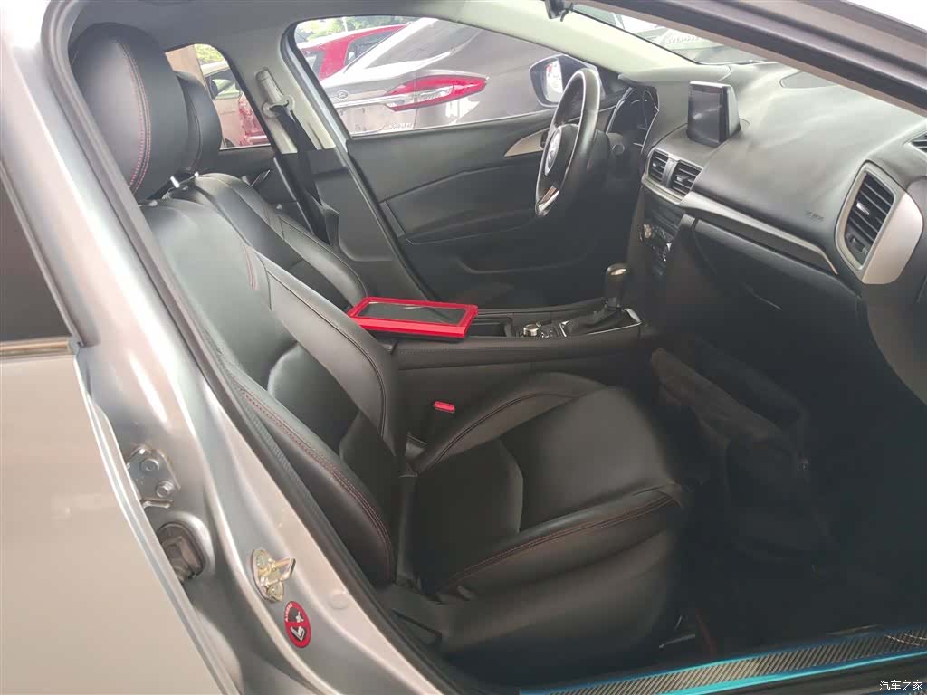 Mazda Mazda3, 2019 25