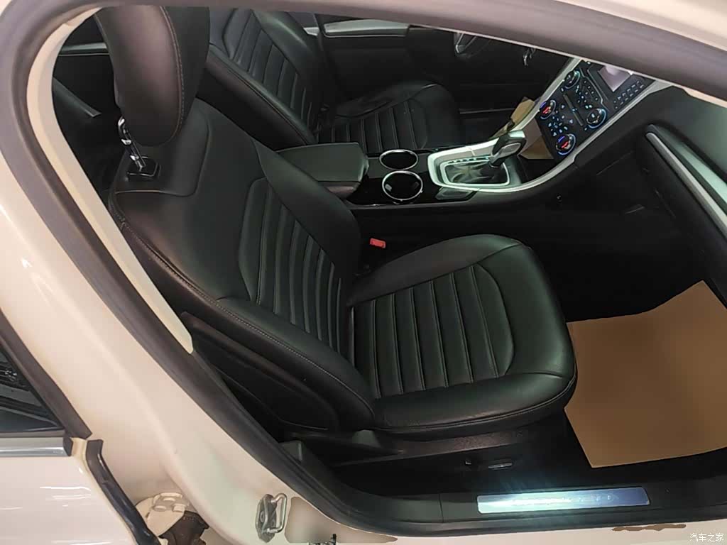 Ford Mondeo, 2015 20