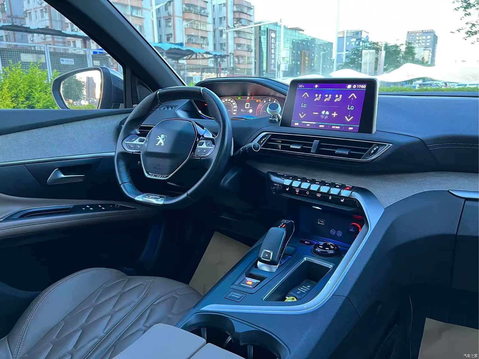 Peugeot 5008, 2018 12