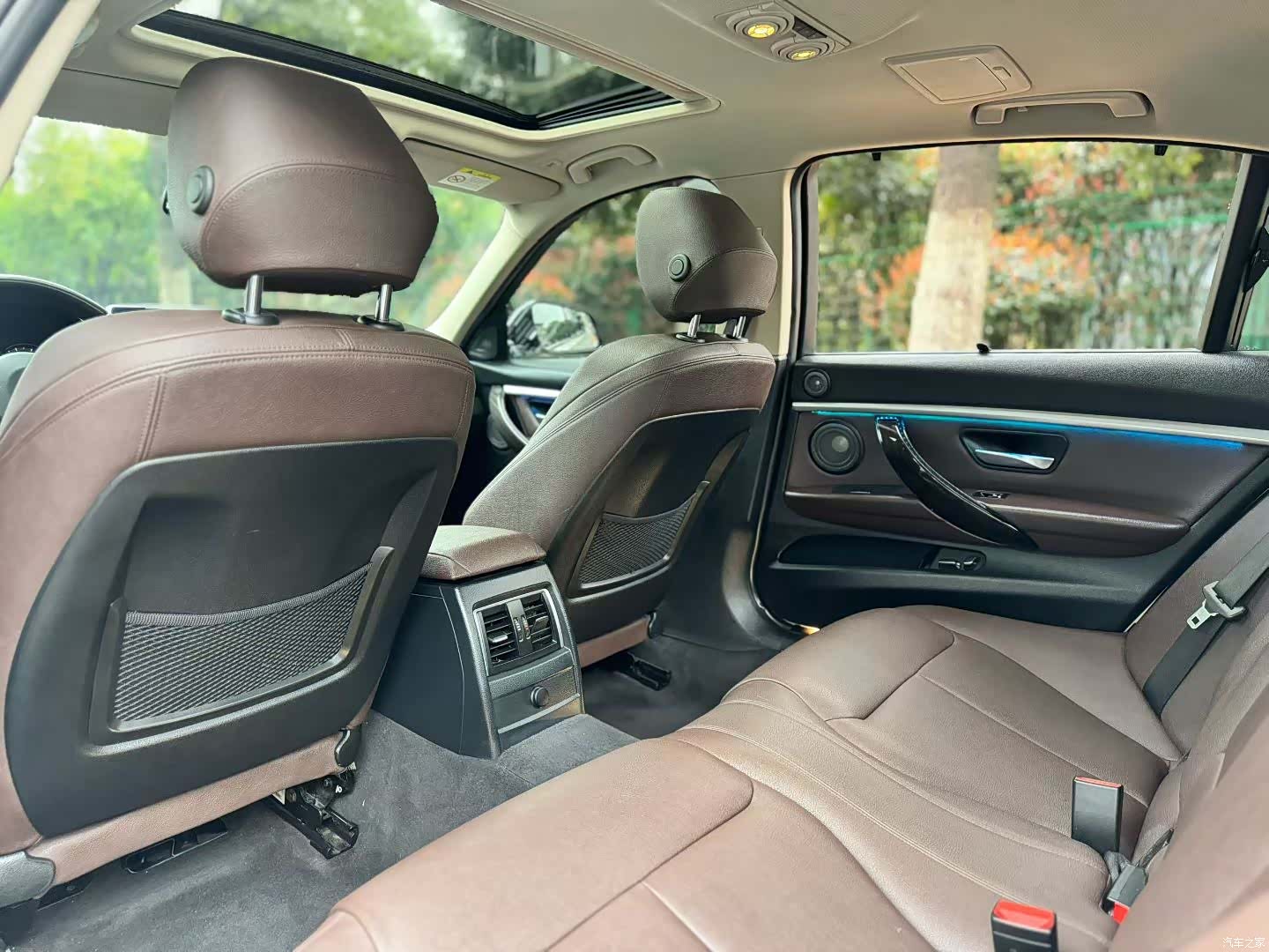 BMW 3 Series, 2018 все фото