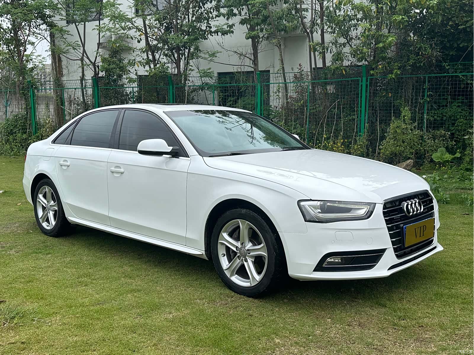 Audi A4L, 2015 3