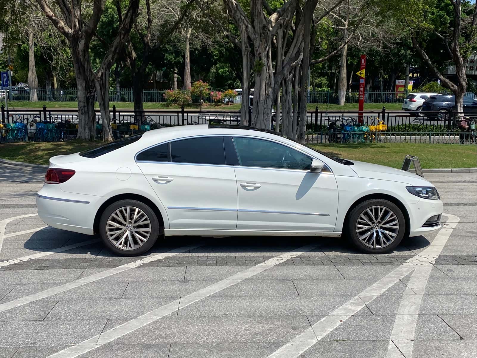 Volkswagen CC, 2013 15