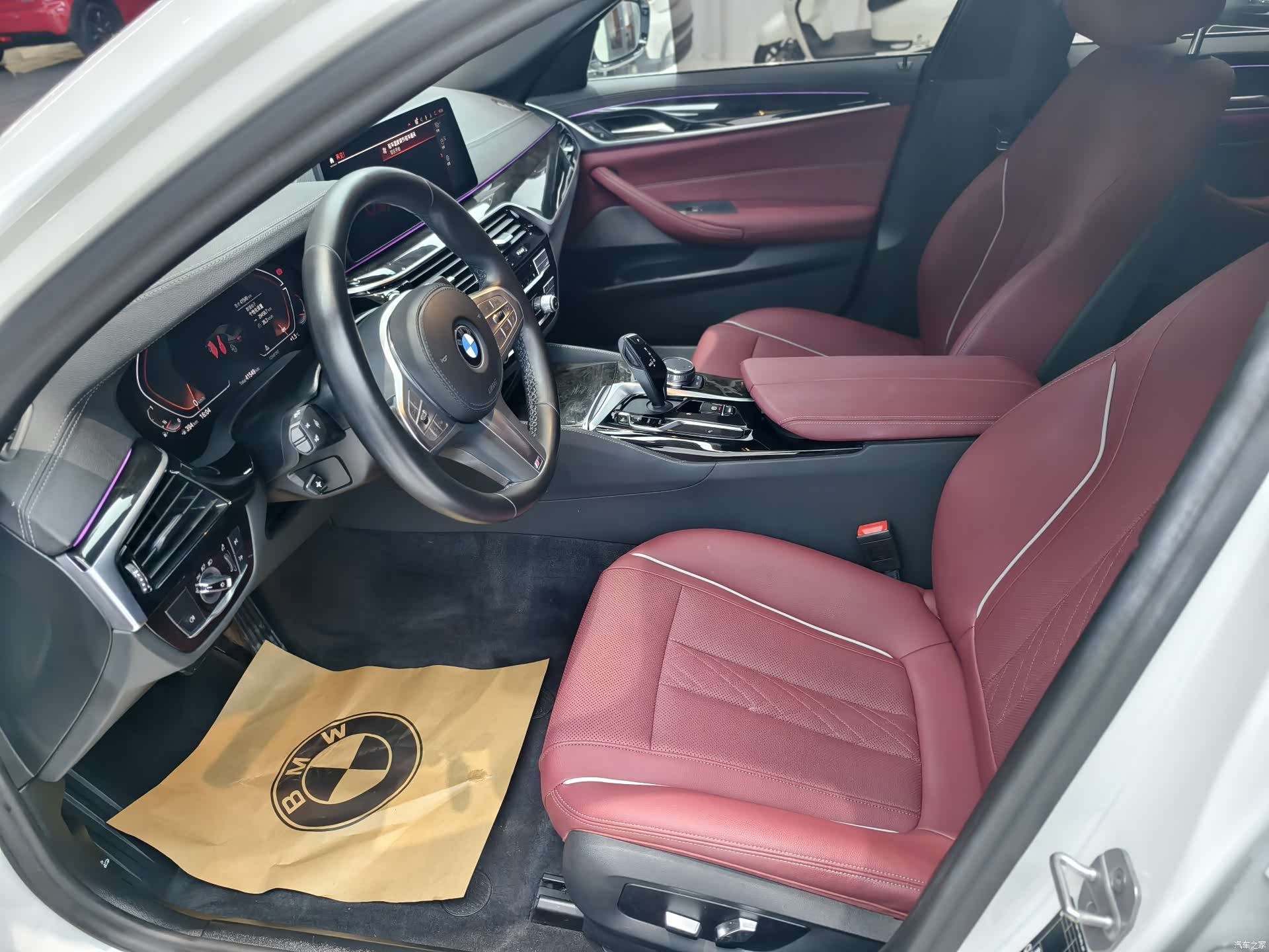 BMW 5 Series, 2023 все фото