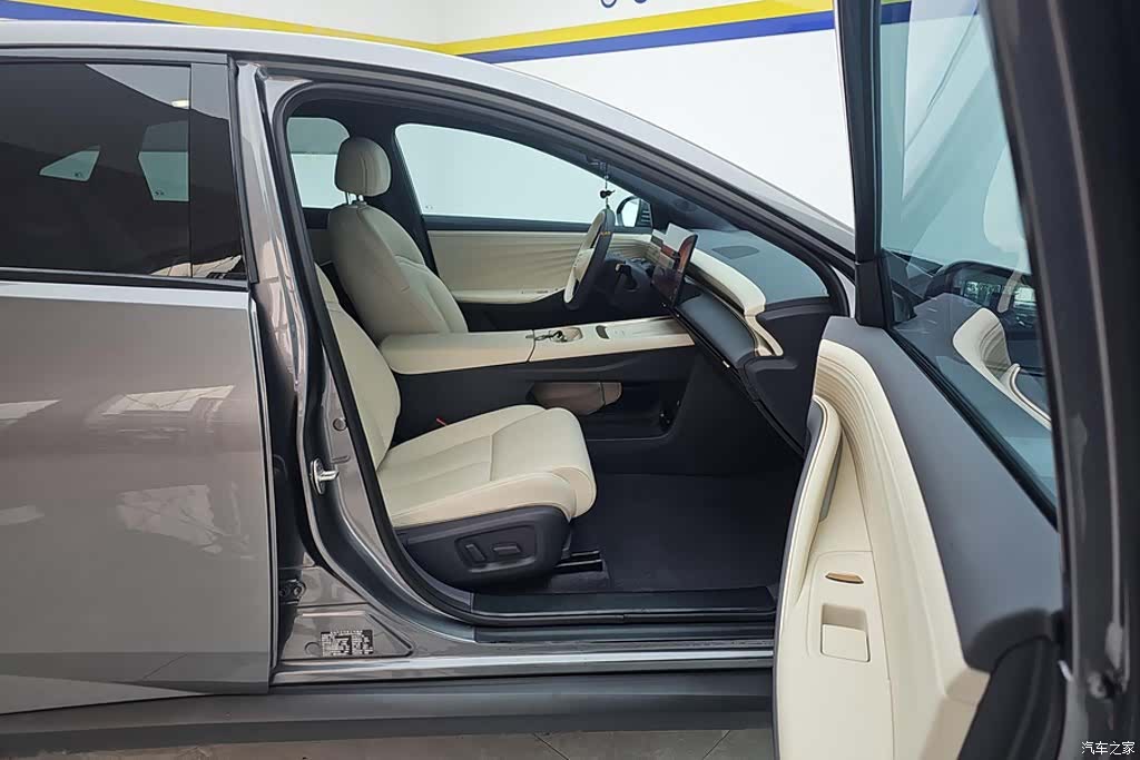Nissan N6, 2025 8