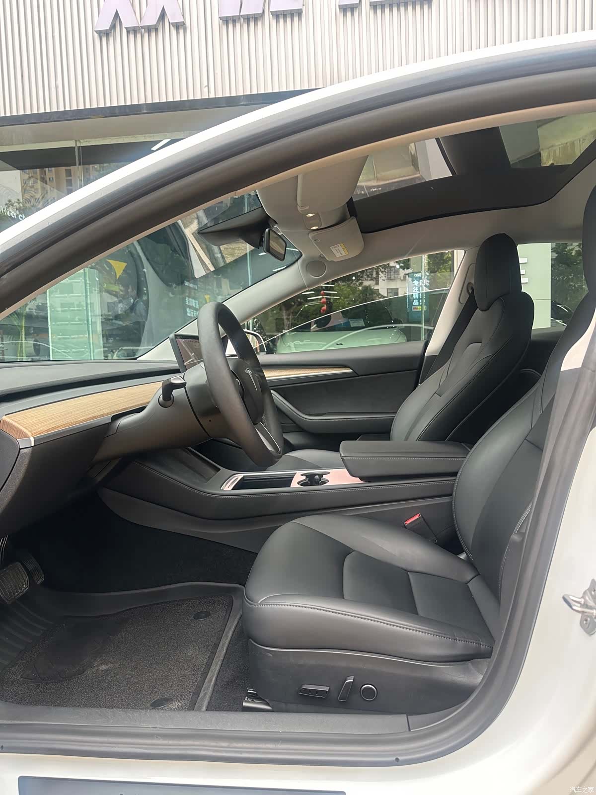 Tesla Model 3, 2020 4