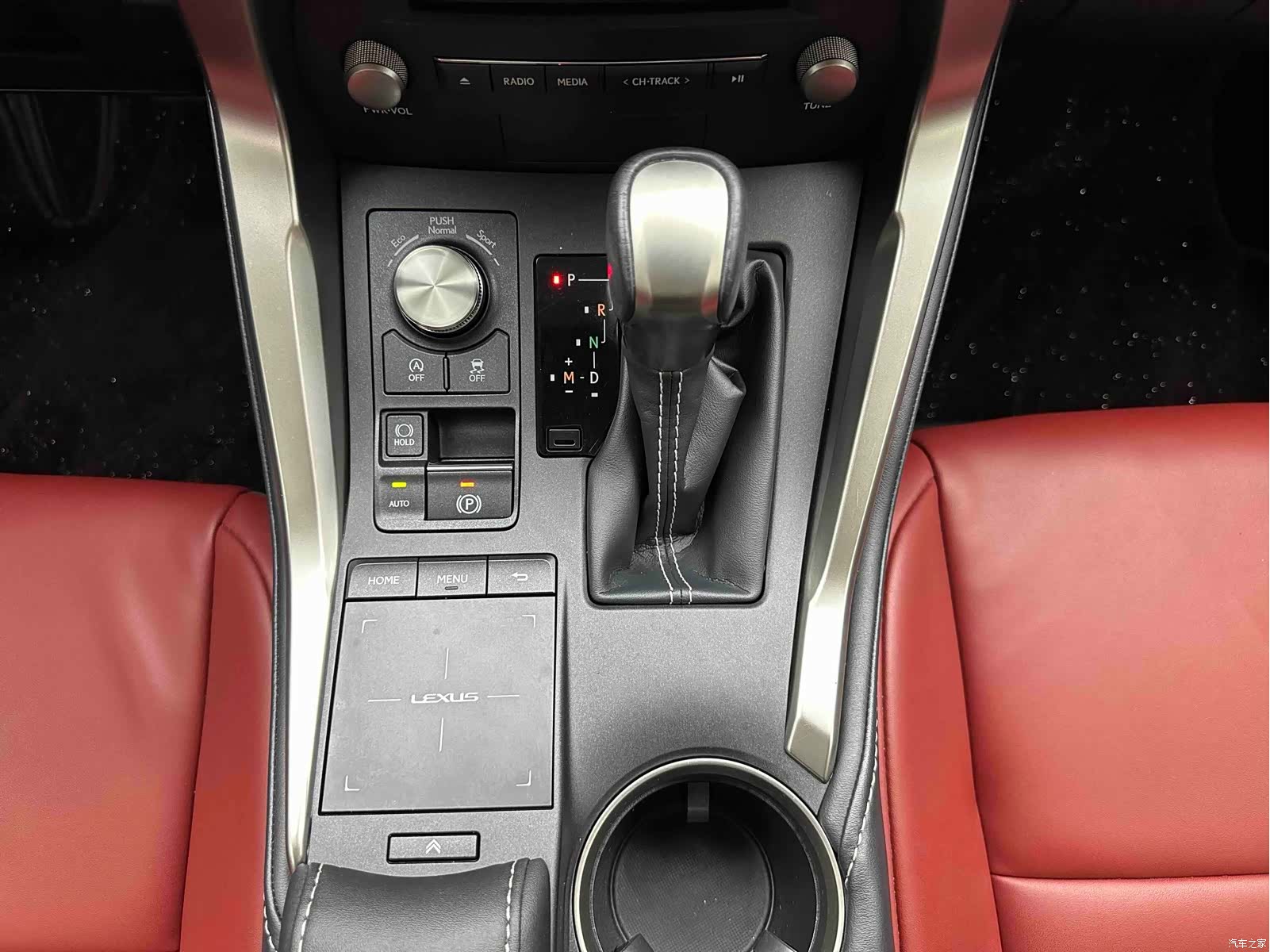 Lexus NX, 2020 16