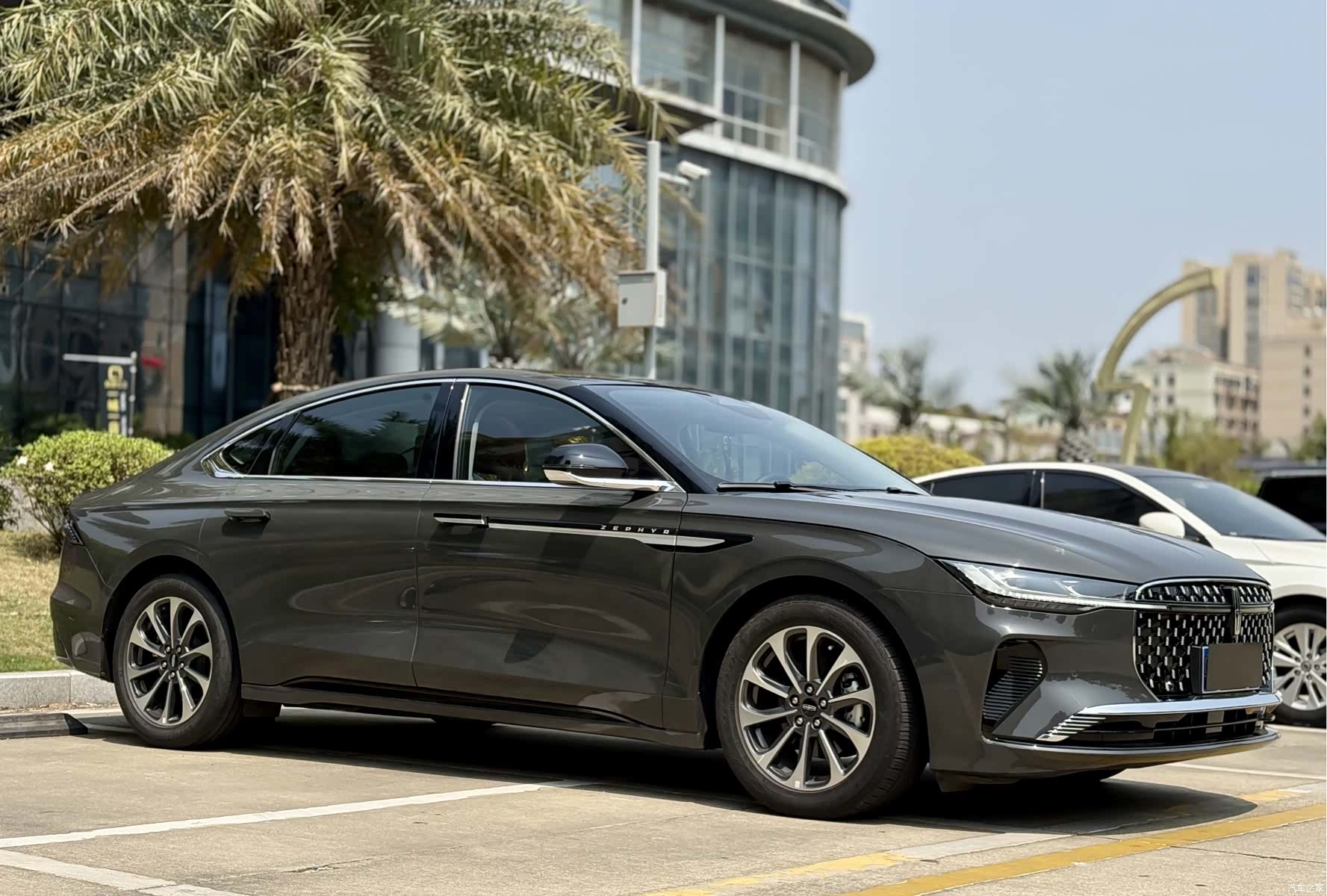 Lincoln Z, 2024 3
