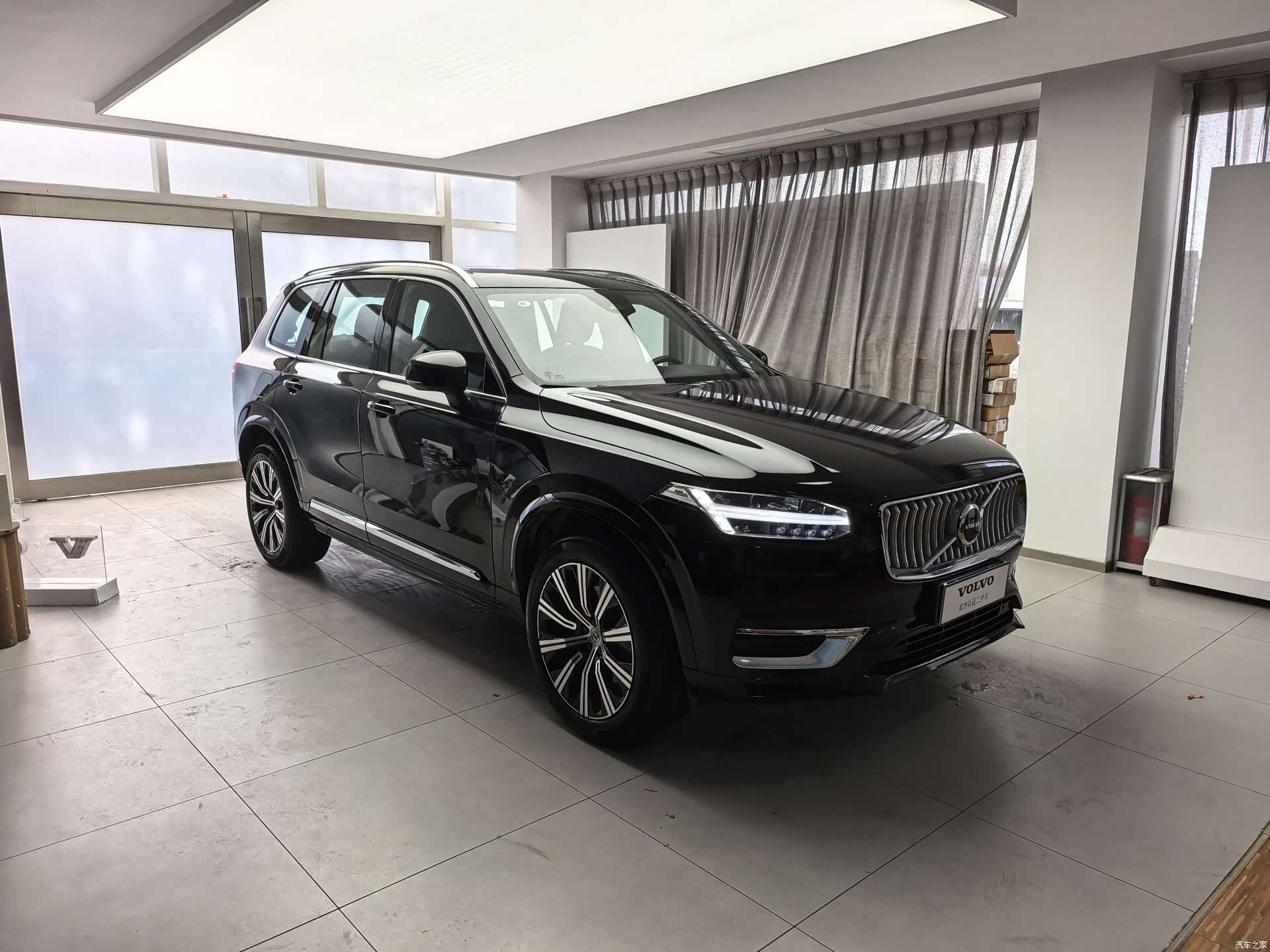 Volvo XC90, 2025 3