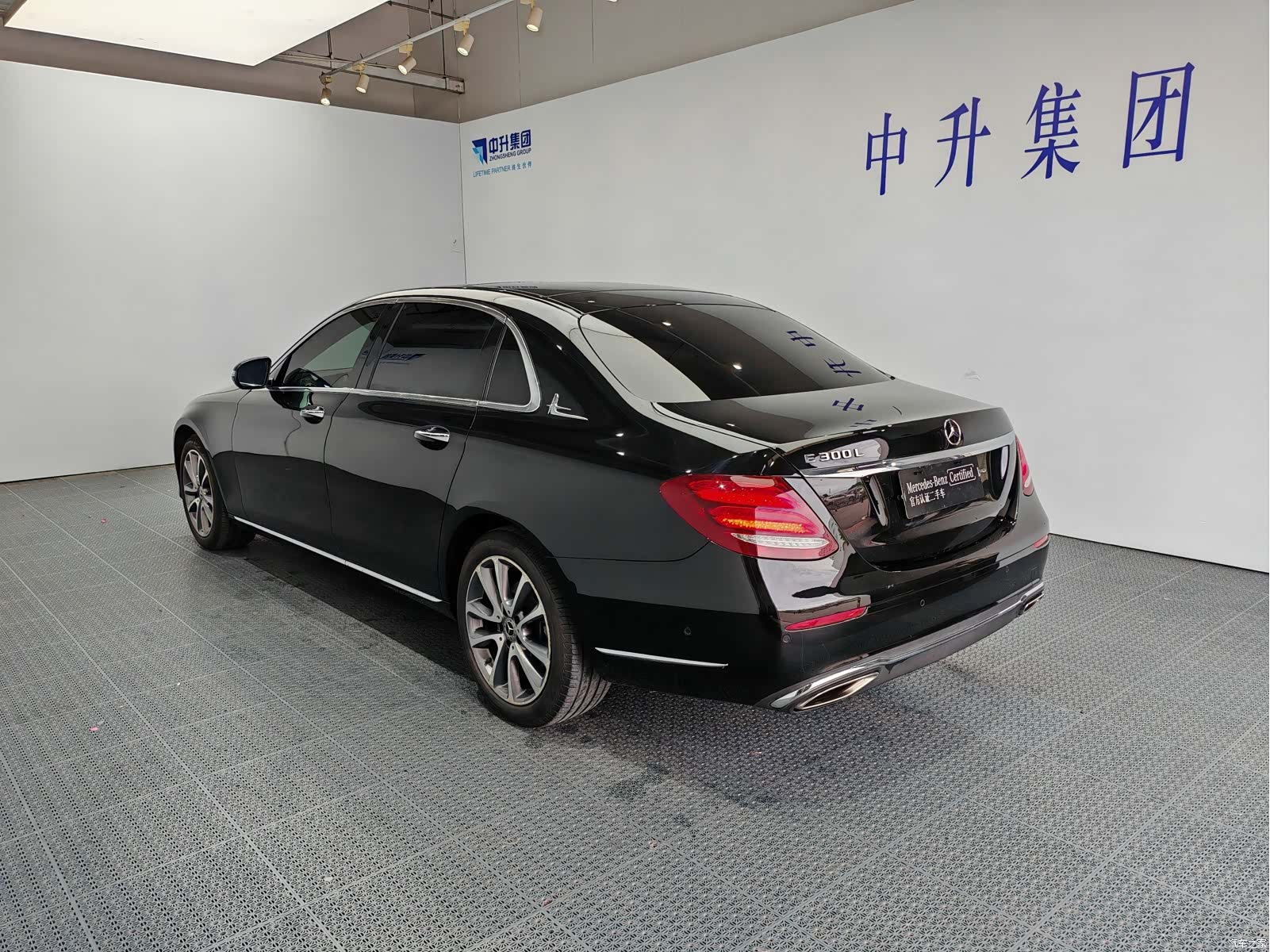 Mercedes-Benz E-Class, 2019 4