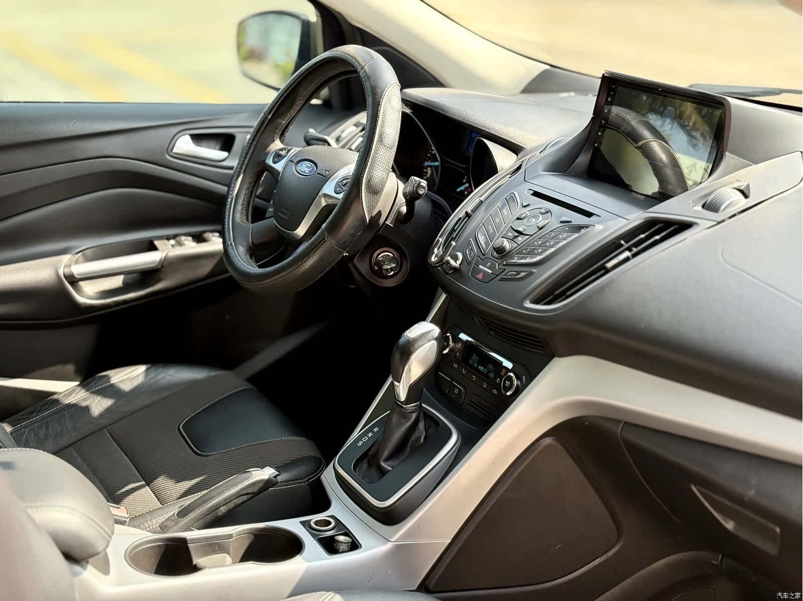Ford Kuga, 2014 11