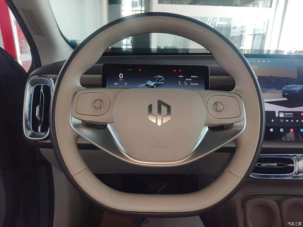 Leapmotor B10, 2025 11