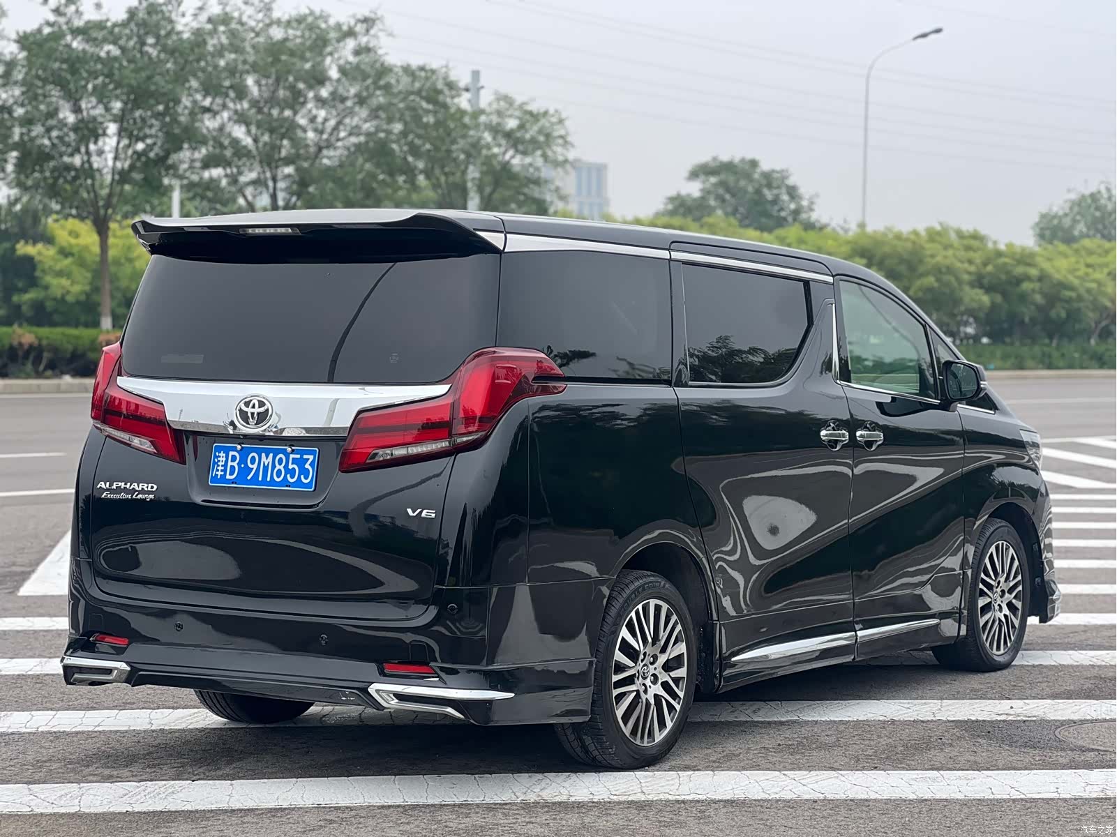 Toyota Alphard, 2017 28
