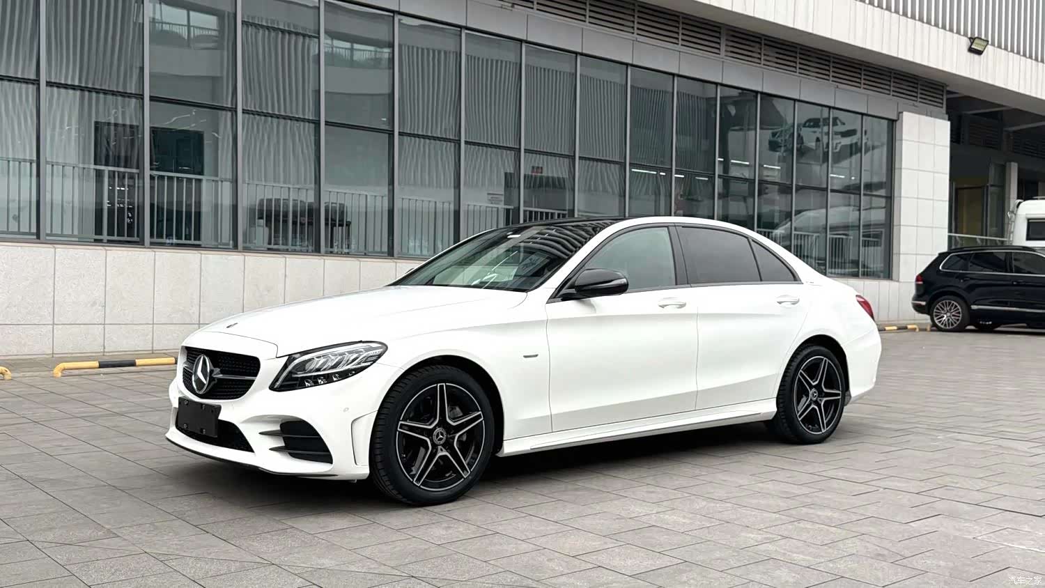 Mercedes-Benz C-Class, 2021 1