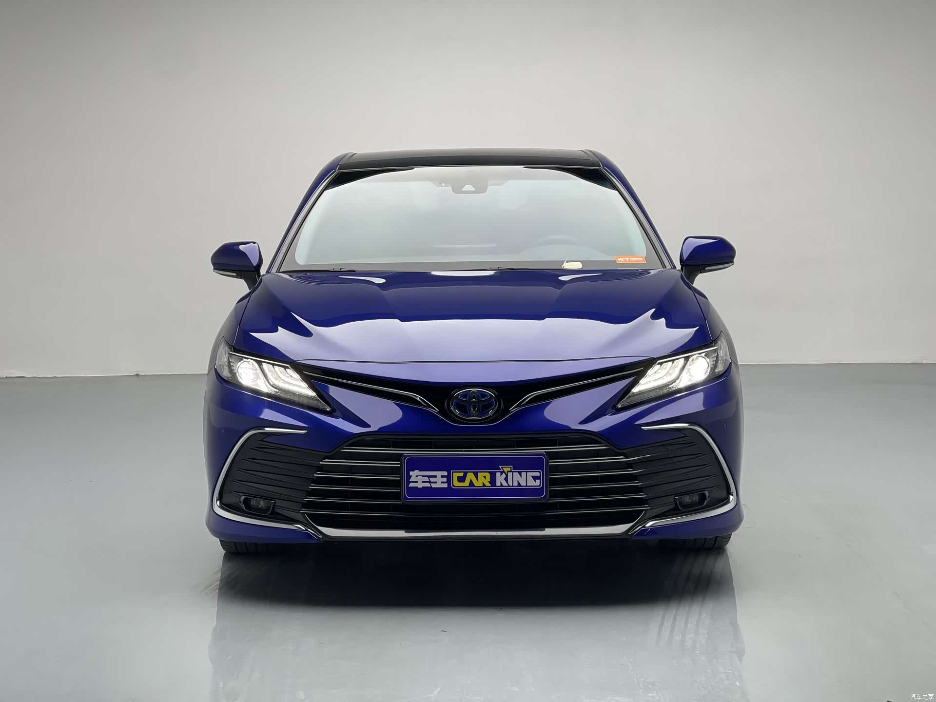 Toyota Camry, 2023 2