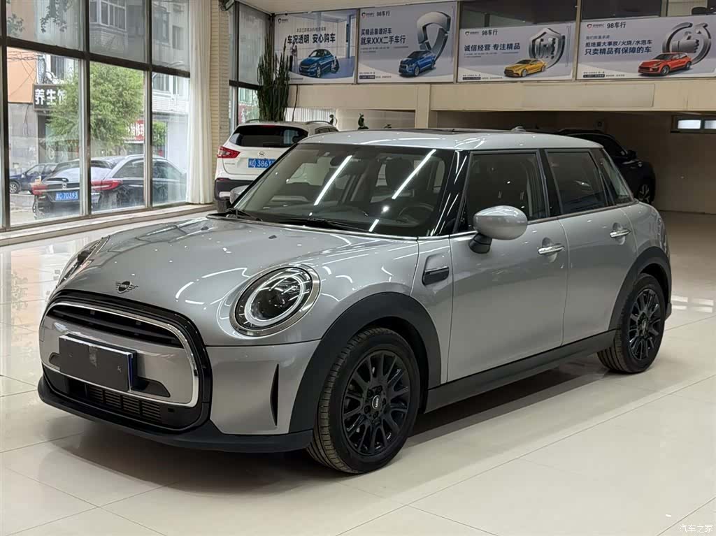 Mini ONE, 2023 1
