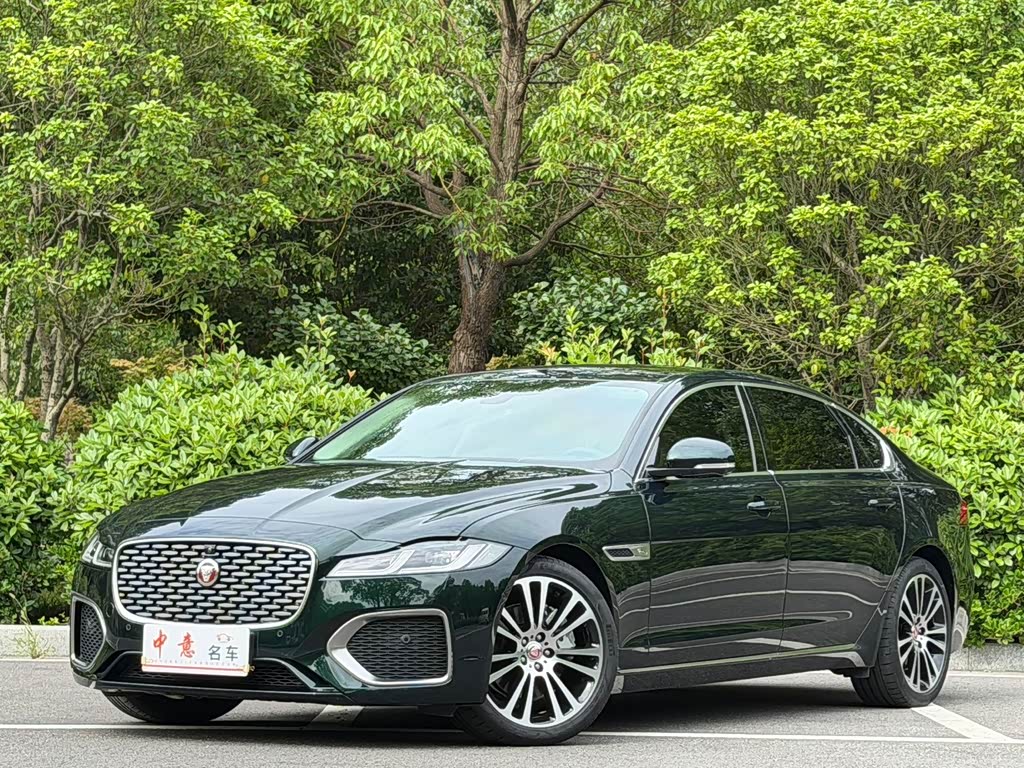 Jaguar XFL