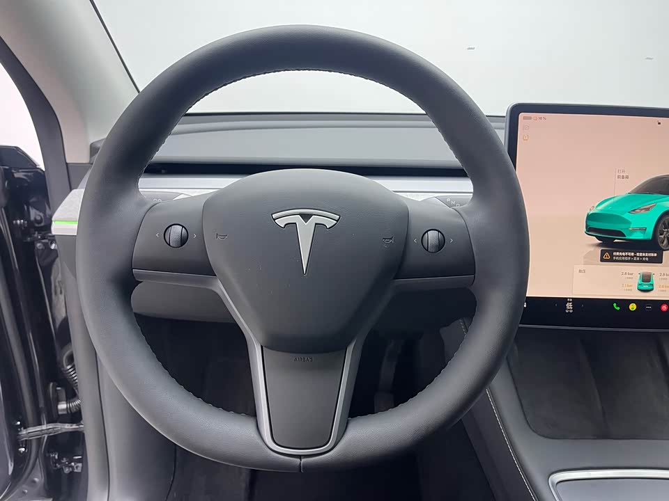 Tesla Model Y Tesla Model Y