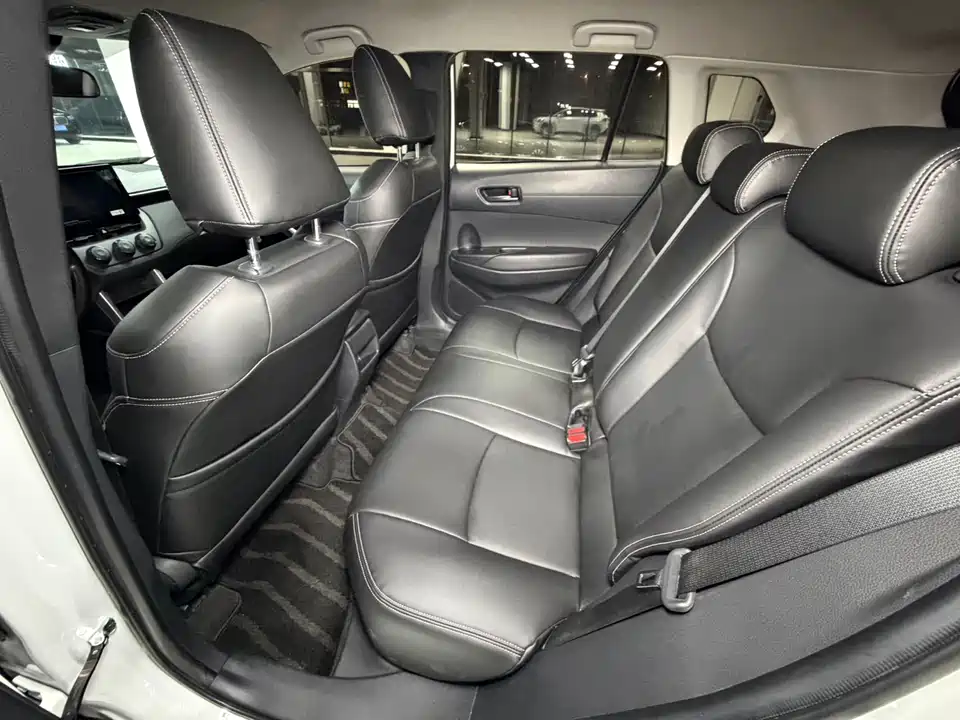 Toyota Corolla Sharp amplifier