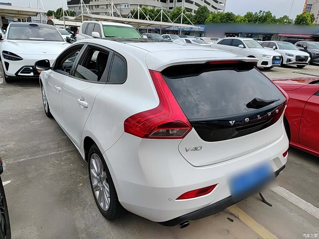 Volvo V40, 2015 все фото