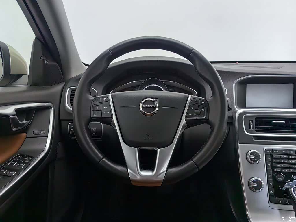 Volvo S60, 2019 11