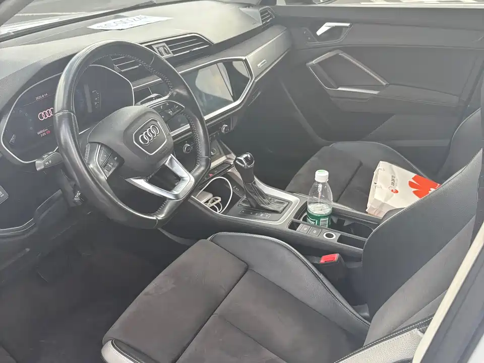 Audi Q3 Audi Q3