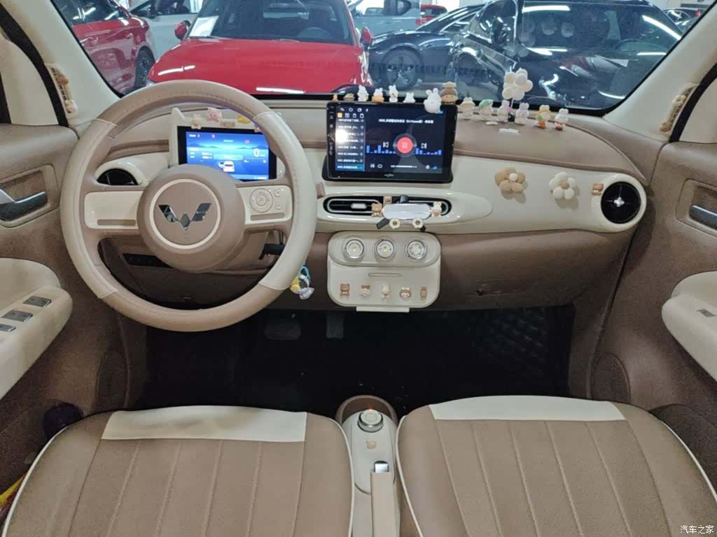 Wuling MINIEV, 2025 10