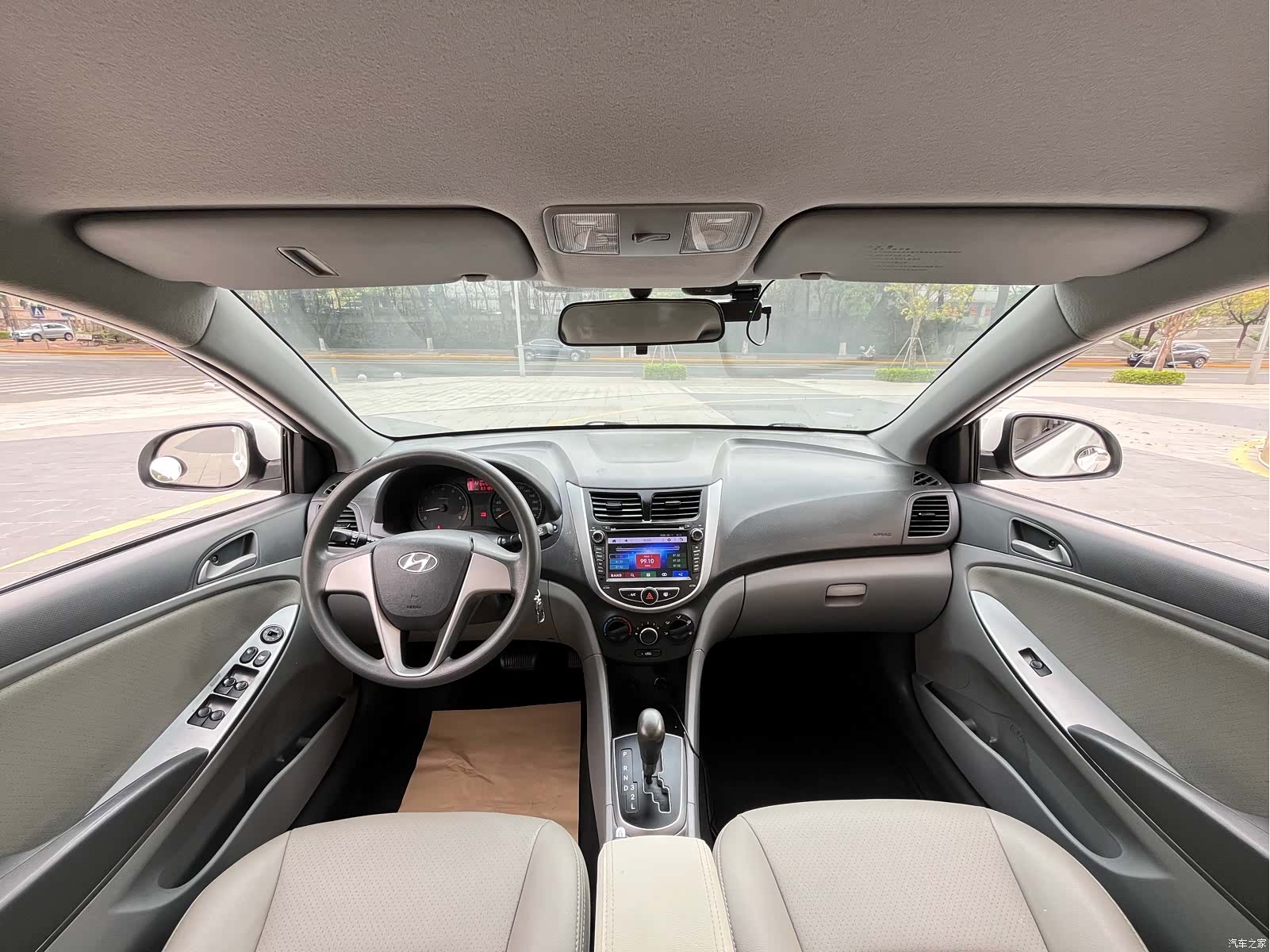 Hyundai GLS, 2017 9