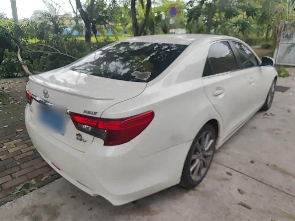 Toyota Reiz Toyota Reiz