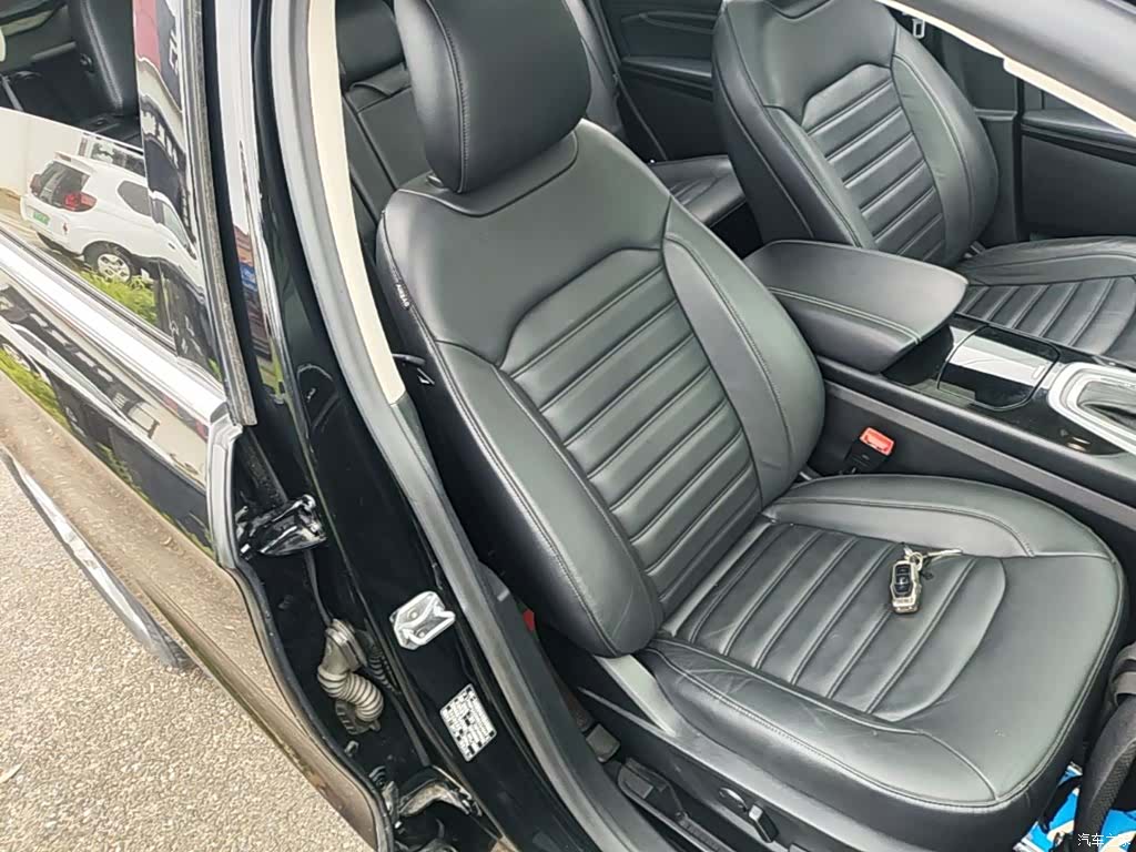 Ford Edge, 2017 25