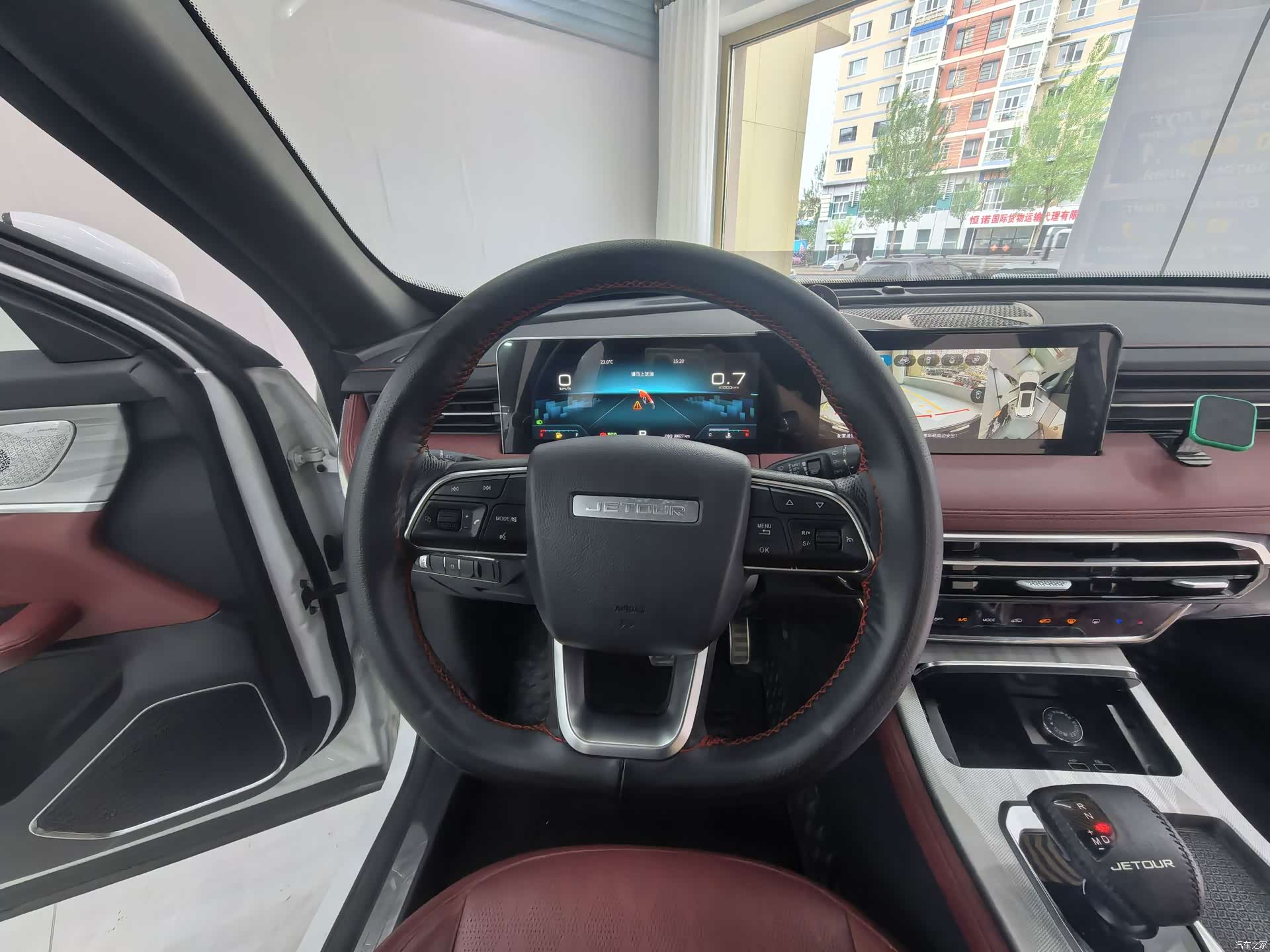 Jetour X70, 2023 13
