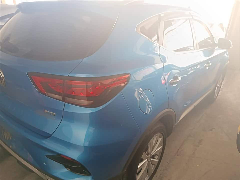 MG ZS