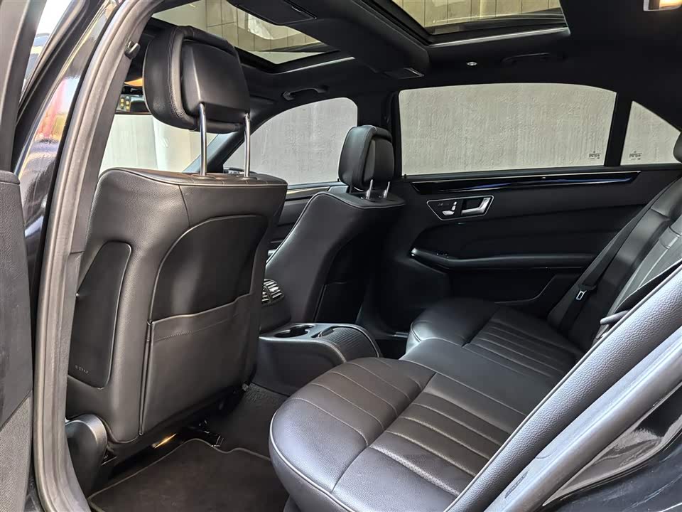 Mercedes-Benz E-class Mercedes-Benz E-class